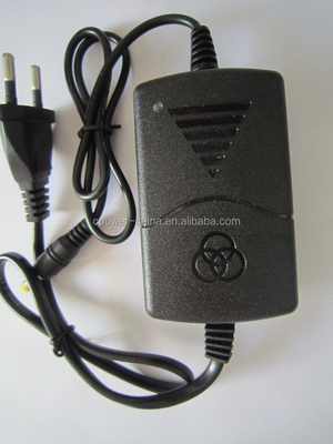 US AC 100-240V에서 DC 12V 2A 전원 공급 어댑터