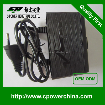 CE 인증과 24W 출력 전류와 함께 12V 2A 전 방수 비 보호 어댑터