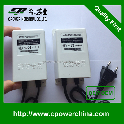 12V DC 전원 어댑터 출력 전류 2000mA CE 인증서 야외 활동용 흰색