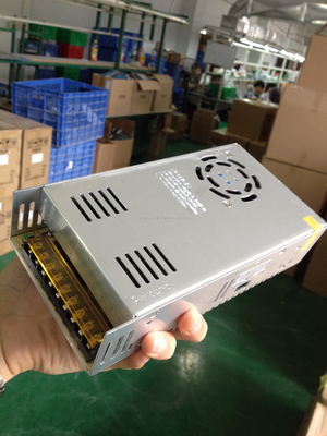 110v/220v 400w AC에서 DC 전환 전원 공급 13.8v 30a 출력 및 82% 효율