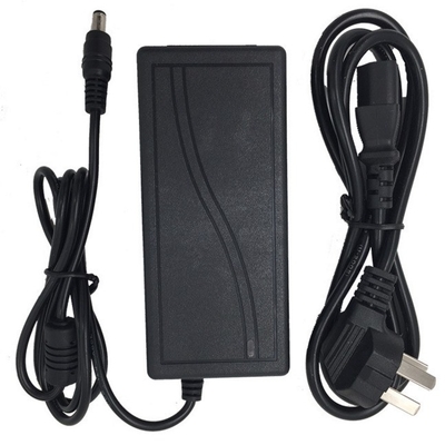 다재다능한 12v 6a AC DC 전원 공급 장치 100-240v 입력 및 여러 출력 옵션
