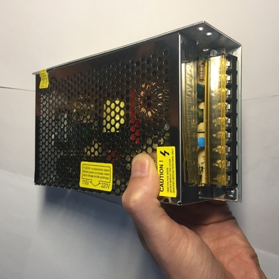 좋은 PCB 10a 20a 30a 출력 전압 24V의 LED CCTV에 대한 전원 공급 장치 출력 유형 단일