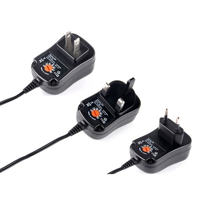 유니버설 조정 가능한 충전자 어댑터 3-12V 30W 2.1A USB 포트 출력형 DC 블랙