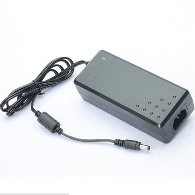 데스크톱 연결 C 전원 일정한 전압 AC100-240V DC 15V 8A 120W 전원 어댑터