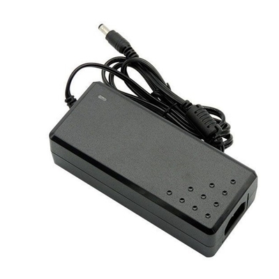 데스크톱 연결 C 전원 일정한 전압 AC100-240V DC 15V 8A 120W 전원 어댑터