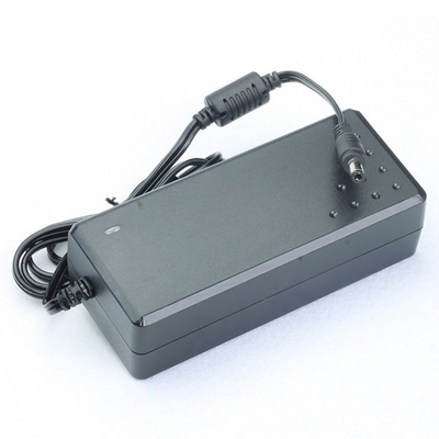 일정한 전압 90W C-Power AC100-240V 9V DC 10A를 위한 검은색 데스크톱 타입 전원 어댑터