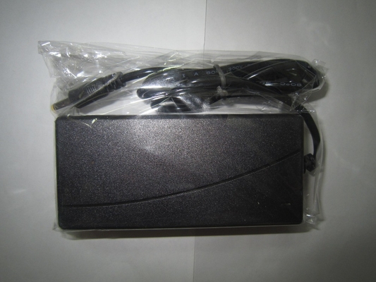 LED 조명 전원 공급 어댑터 12V 5A 60W 3 핀 플러그와 입력 전압 220V