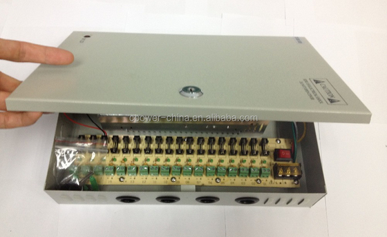 12V 10A DC 입력 전압 내에서 CCTV 카메라를 위한 18 채널 전원 공급 상자