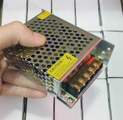 일정한 전압 25W 5V DC 전원 공급 장치 LED 조명 니스 110V/220V AC 입력