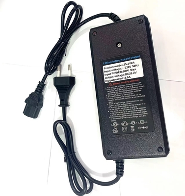 C-Power 리?? 배터리용 강력하고 편리한 25.2V 2A 어댑터 배터리 충전기