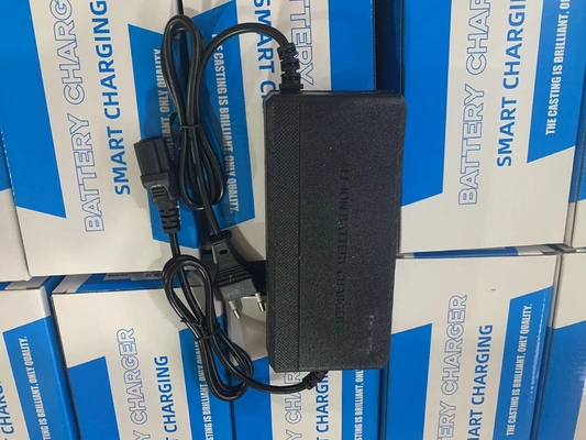 C-Power 리?? 배터리용 강력하고 편리한 25.2V 2A 어댑터 배터리 충전기